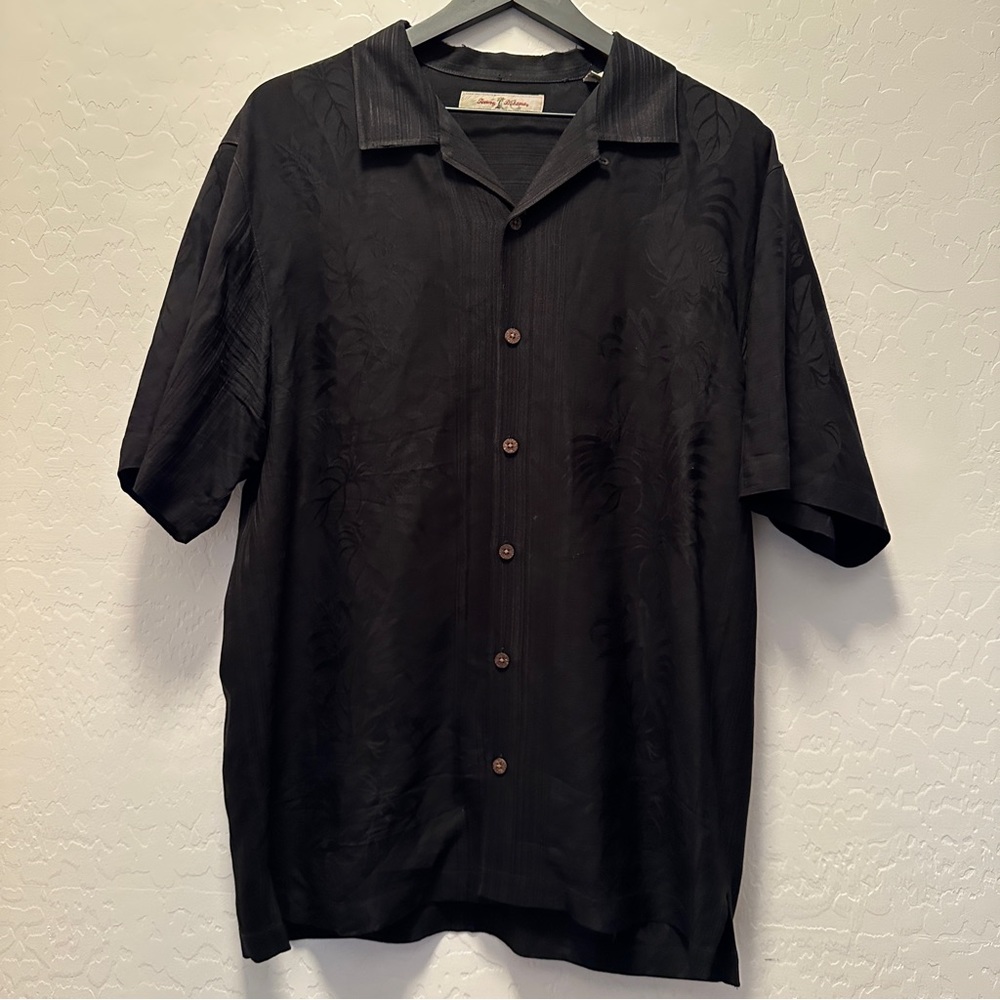 TOMMY BAHAMA SILK SHIRT FLORAL PRINT